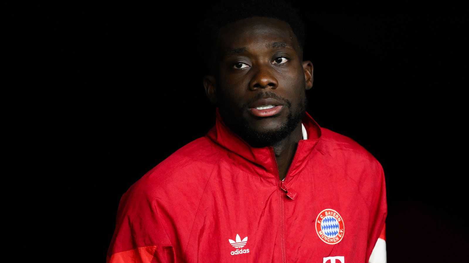 Millionen-Entschädigung wegen Alphonso Davies und Dayot Upamecano! FC Bayern München winkt finanzielle Entlastung