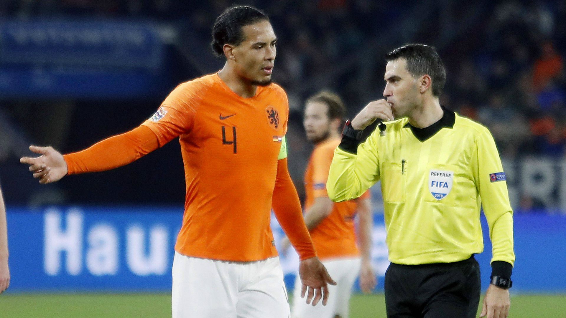 Virgil van Dijk Ovidiu Hategan Netherlands Germany 19112018