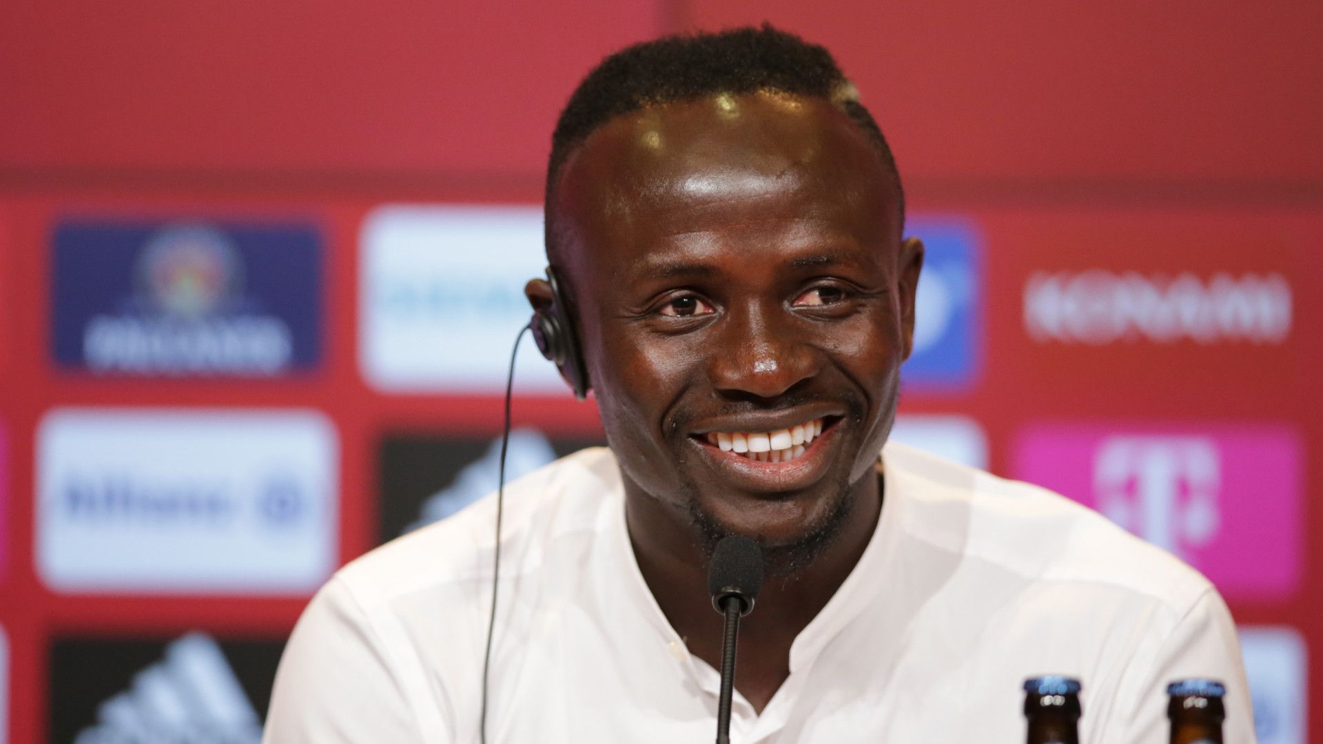 SADIO MANE FC BAYERN MÜNCHEN