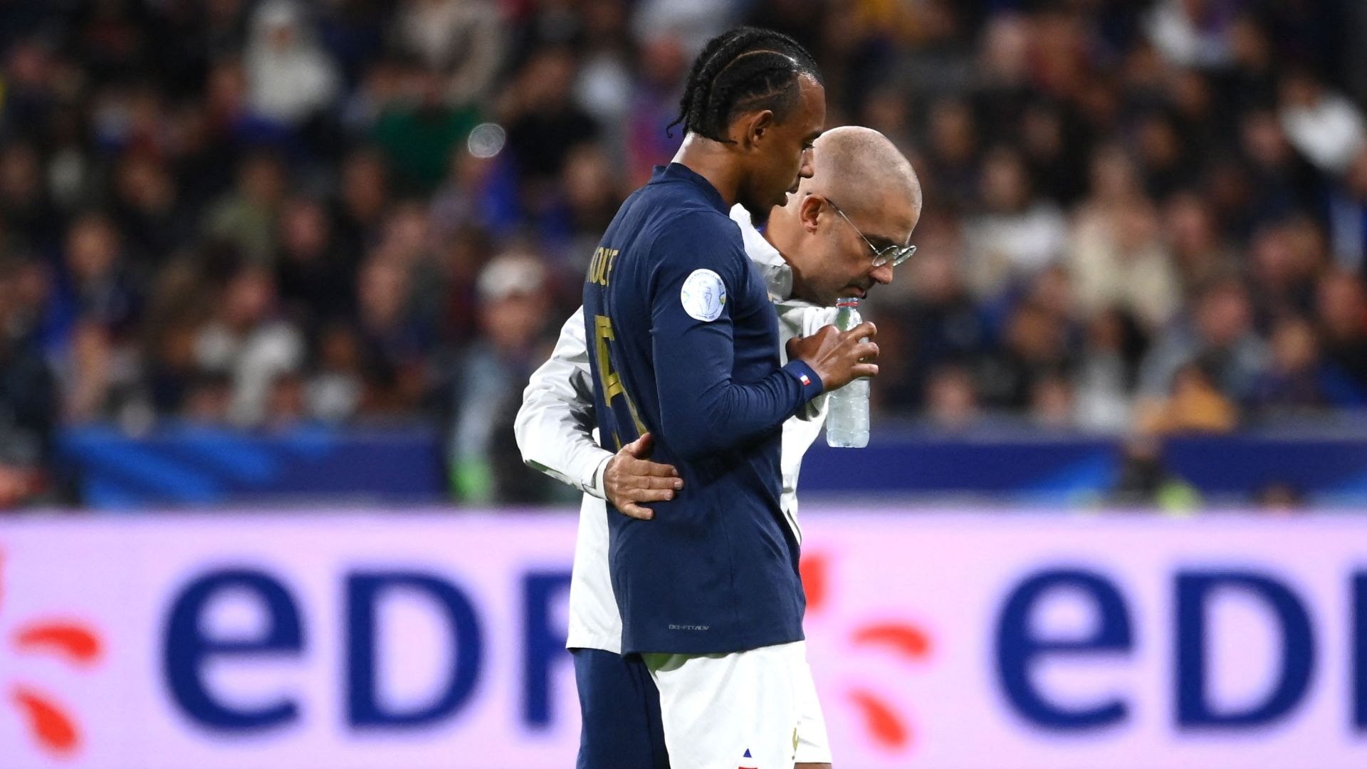 Koundé injured France Austria