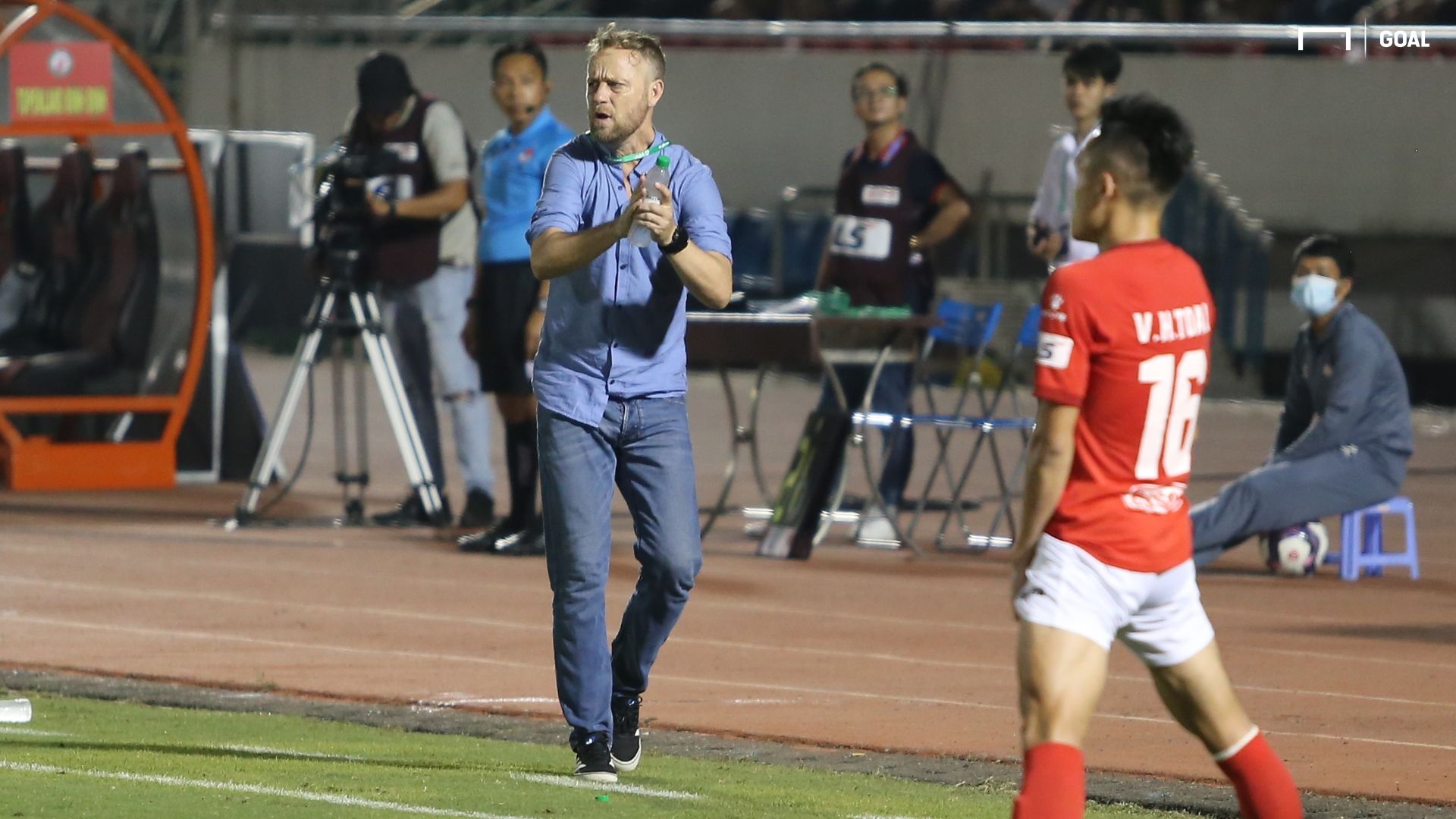Alexandre Polking Vo Huy Toan Ho Chi Minh City HCMC TP.HCM vs Binh Dinh FC 2021 V.League
