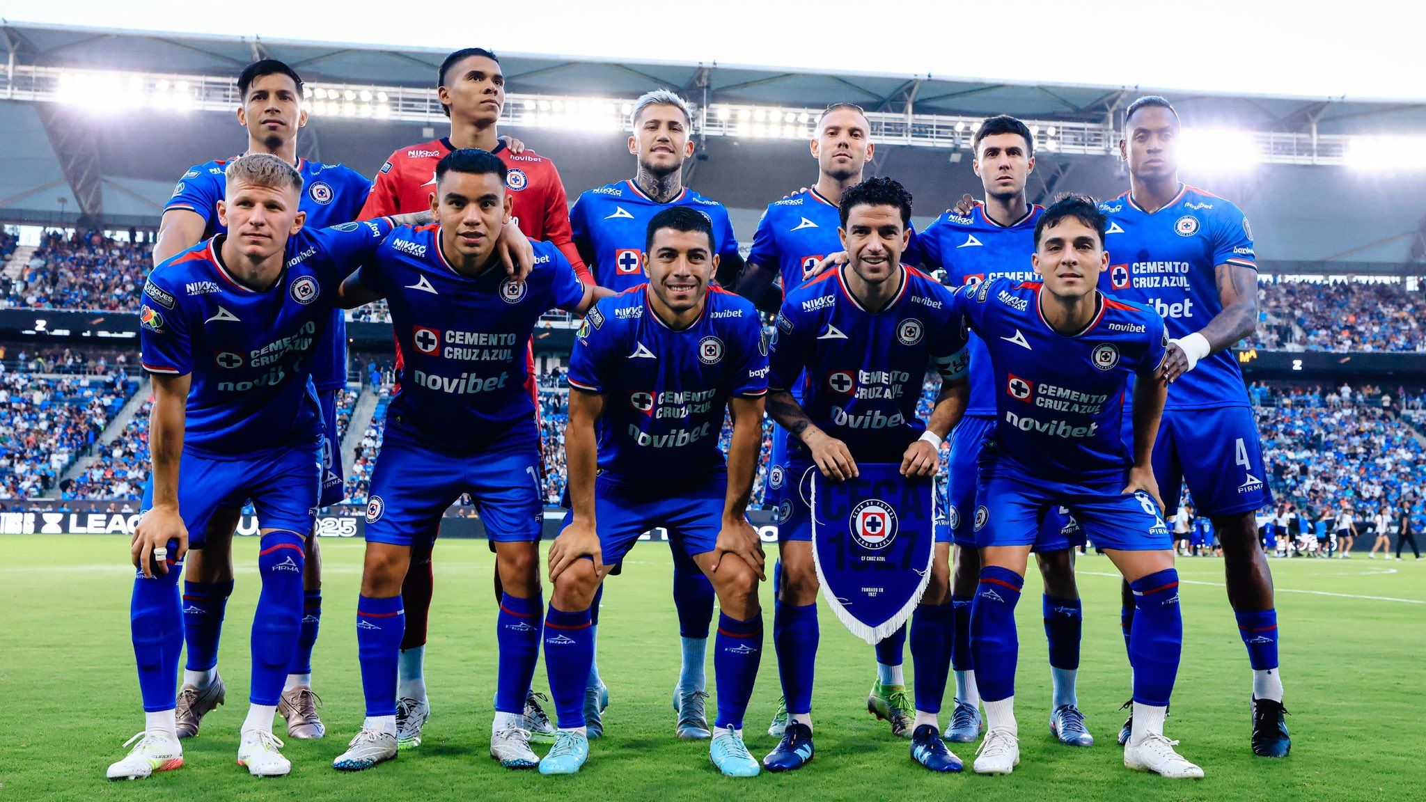 CRUZ AZUL