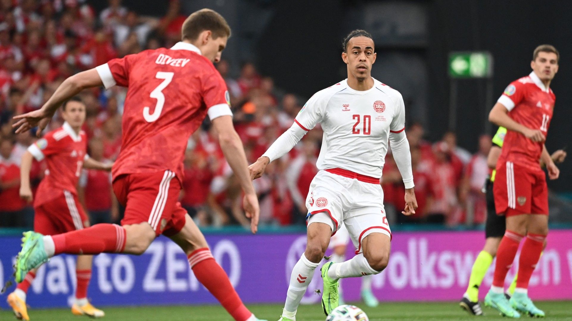 Poulsen Diveev Russia Denmark Euro 2020