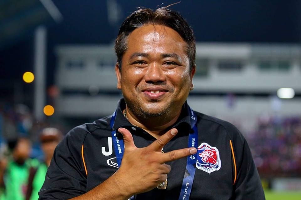 จเด็จ มีลาภ