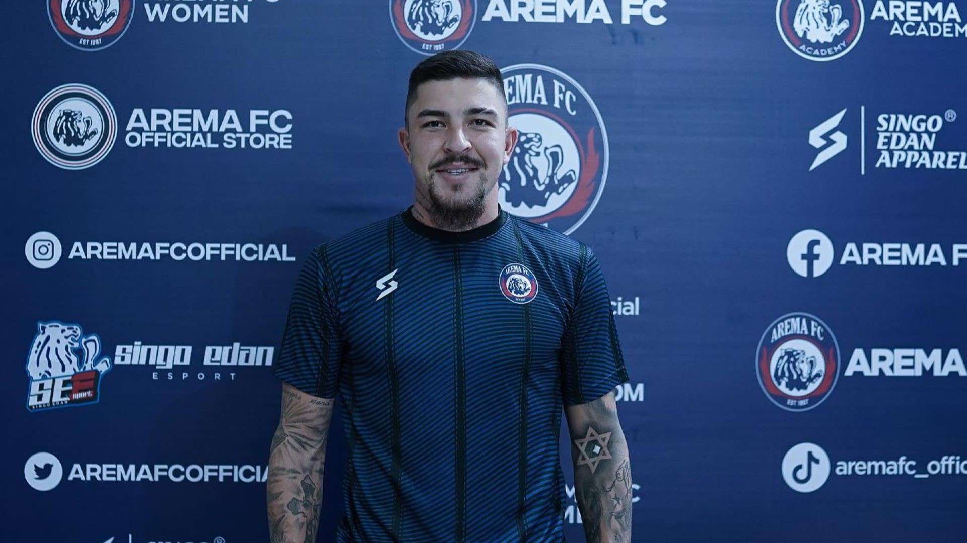 Charles Raphael - Arema FC