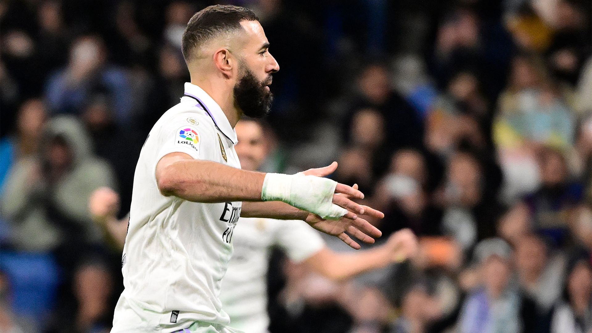 Karim Benzema Real Madrid celebrate Elche 2022-23