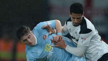 Lynden Gooch Curtis Davies Sunderland Derby County