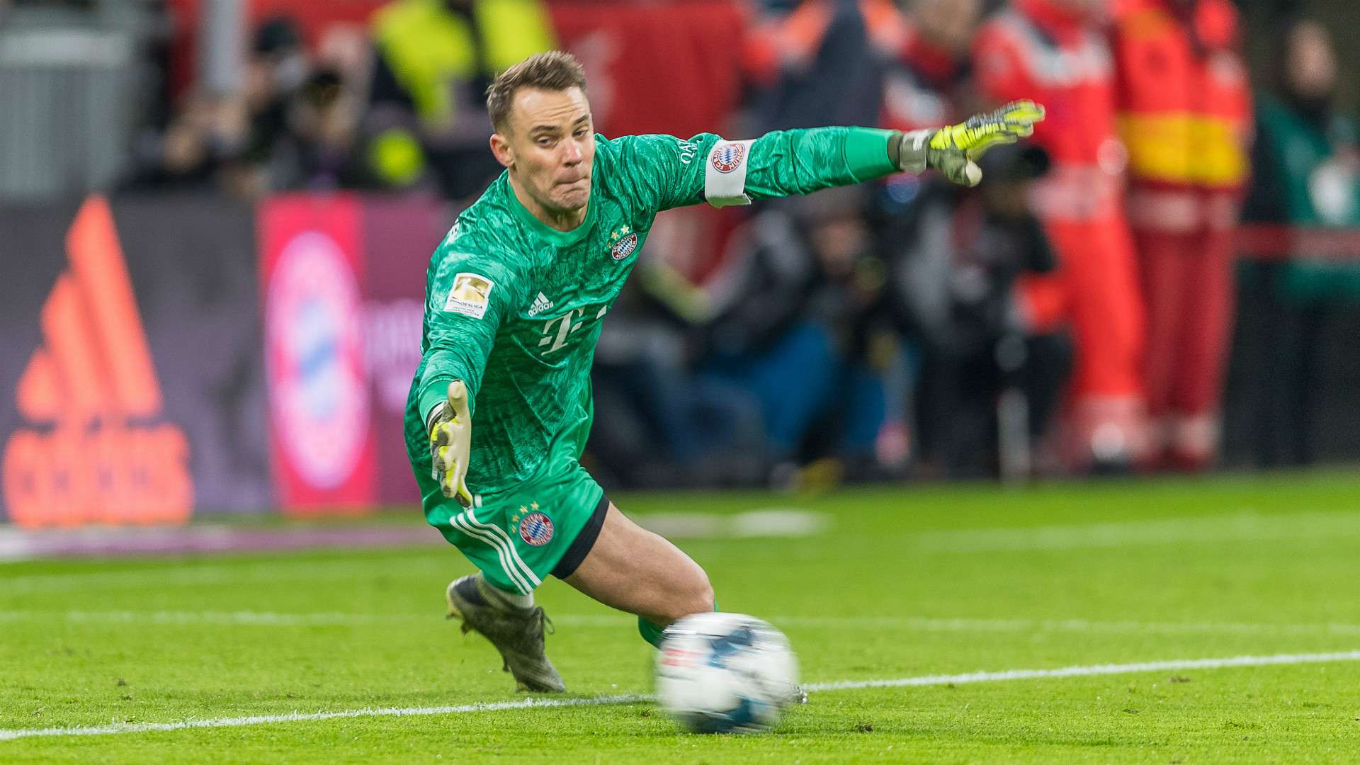 GERMANY ONLY: MANUEL NEUER BAYERN MÜNCHEN BUNDESLIGA 30112019