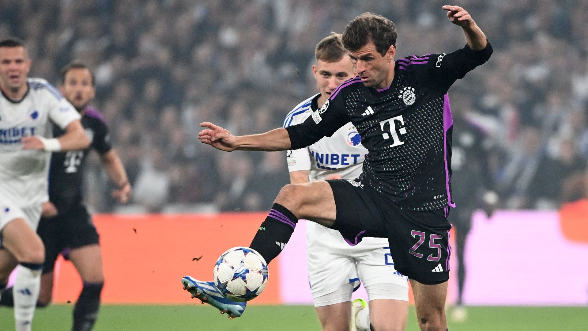 THOMAS MÜLLER BAYERN MÜNCHEN