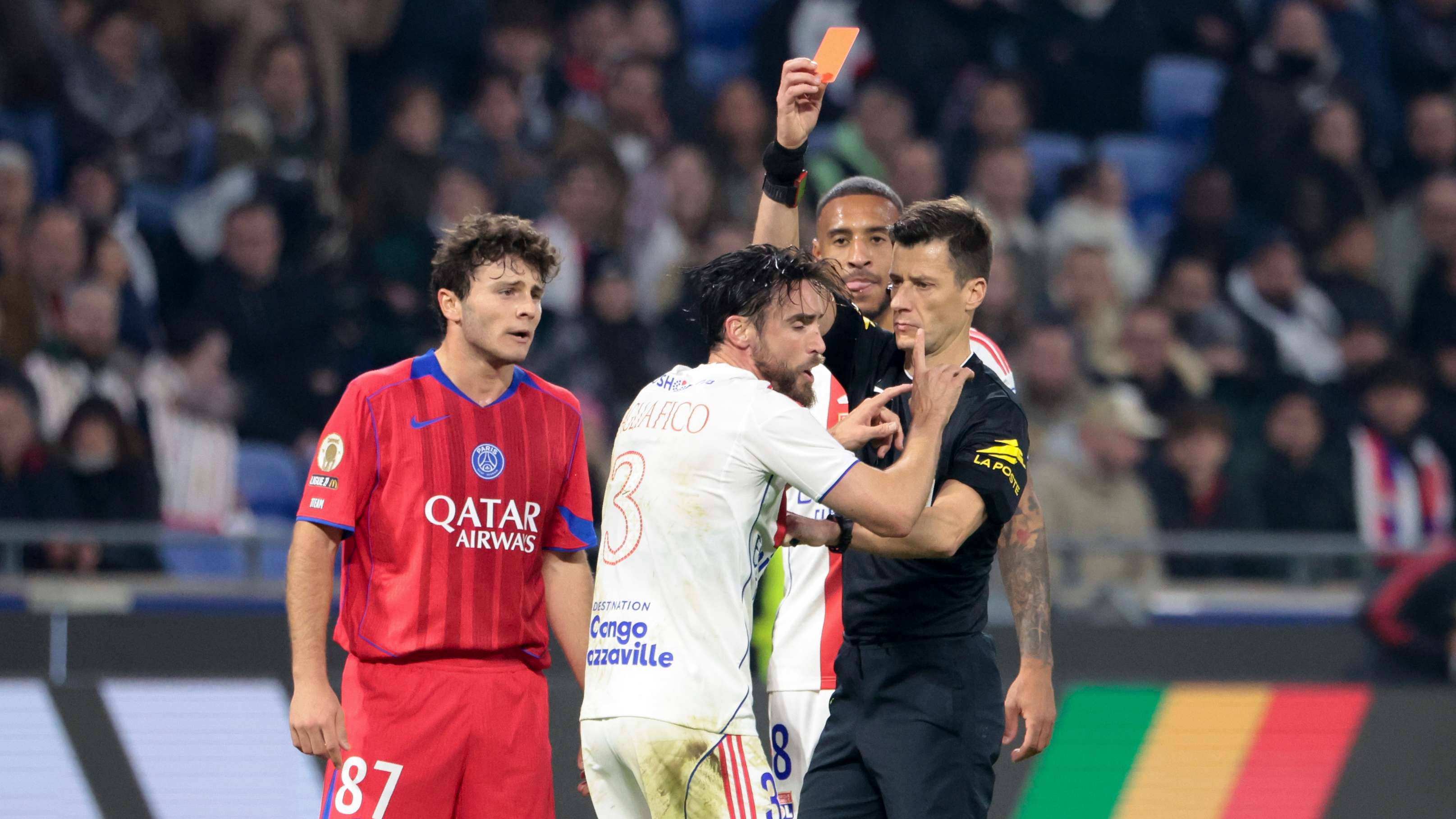 PSG Lyon red card 2025-26