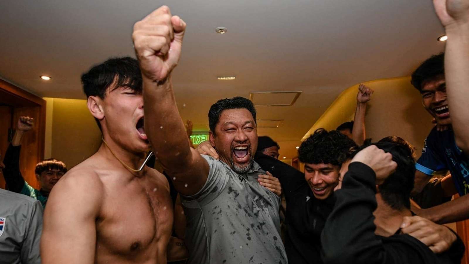 วรวุธ ศรีมะฆะ