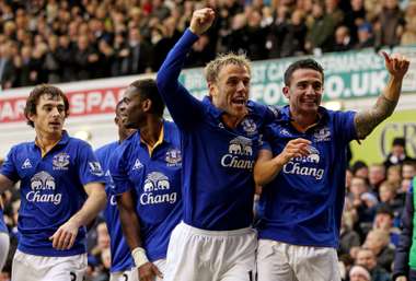 Tim Cahill Phil Neville