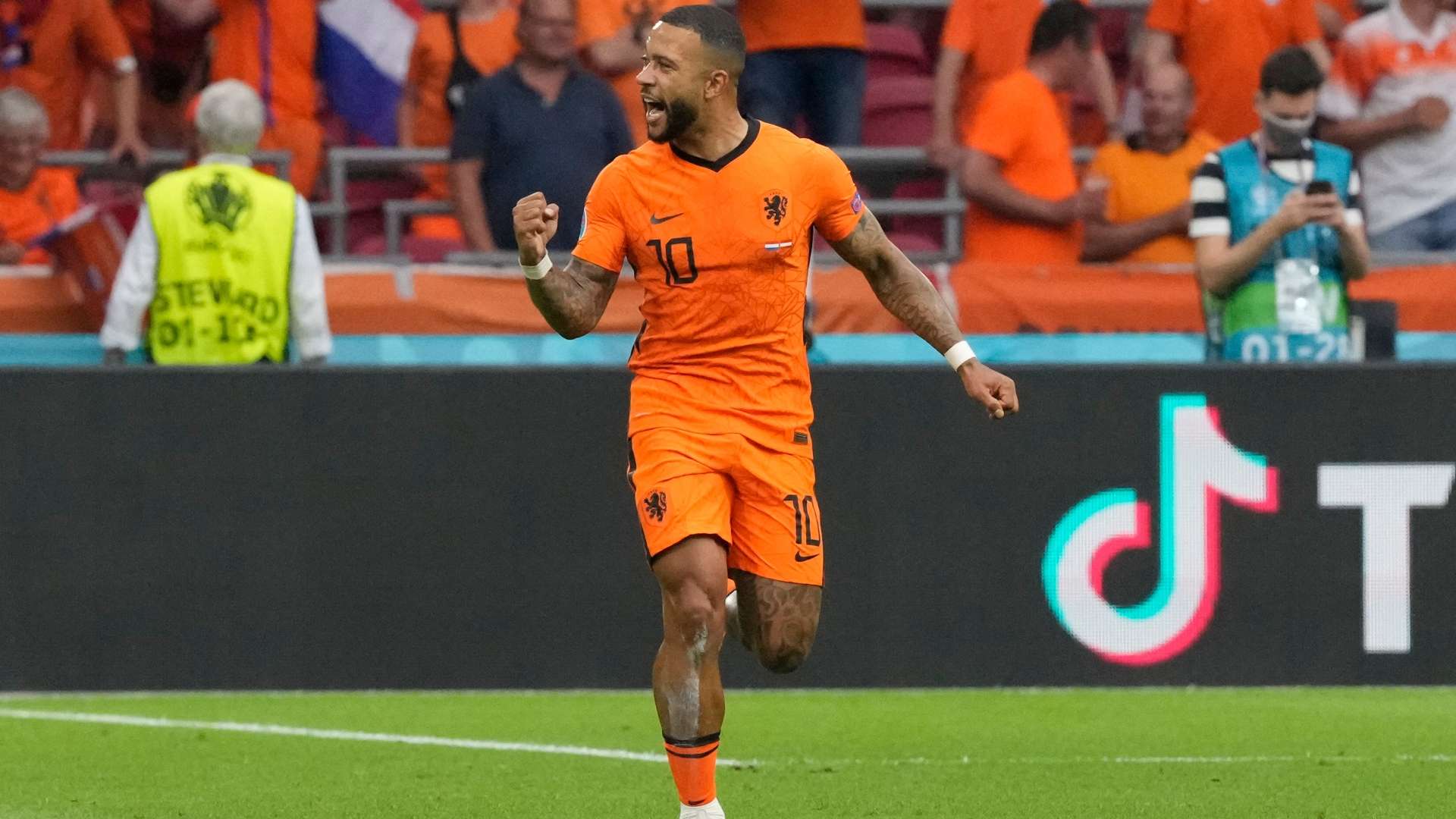 Memphis Depay Netherlands Euro 2020