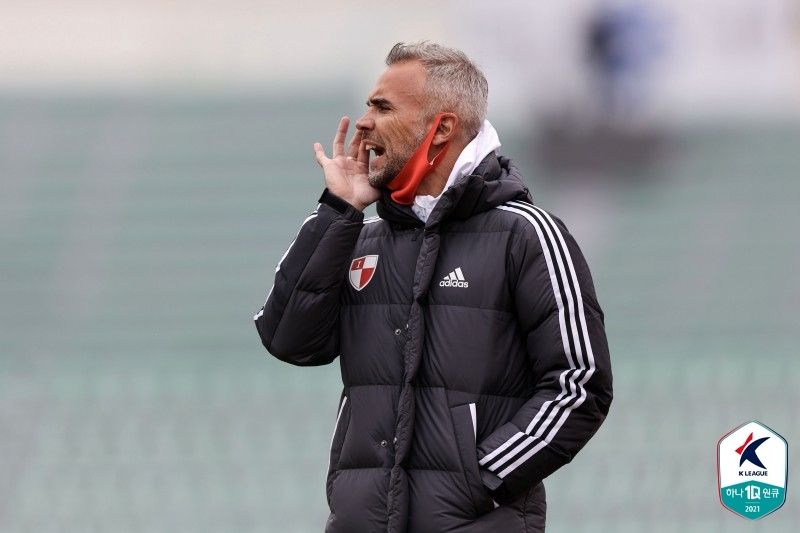 부산 페레즈 감독