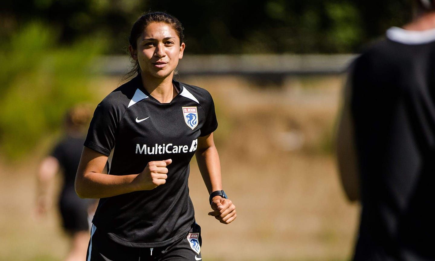 สุชาวดี นิลธำรงค์