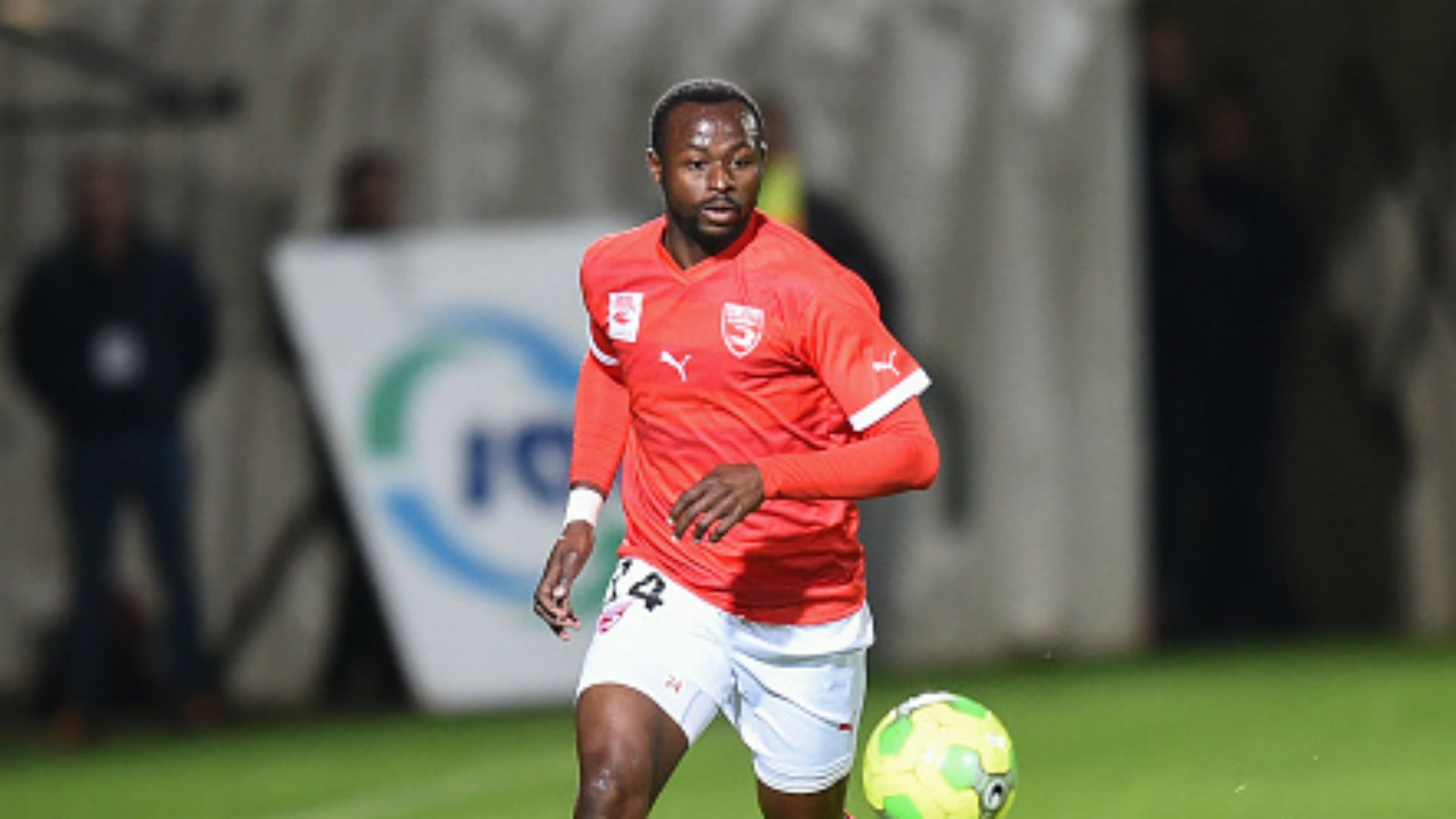 Zie Diabate Nimes Ligue 2