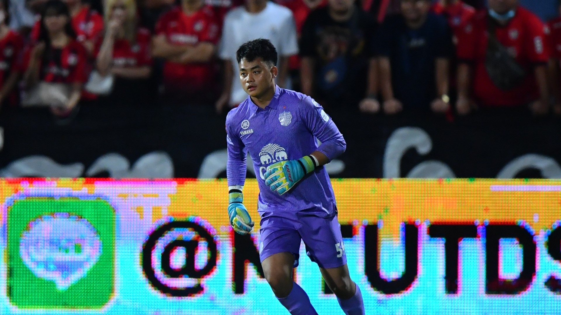 นพพล ละครพล