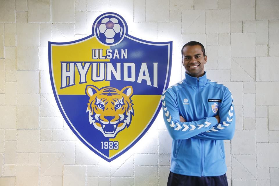 จูเนียร์ เนเกรา