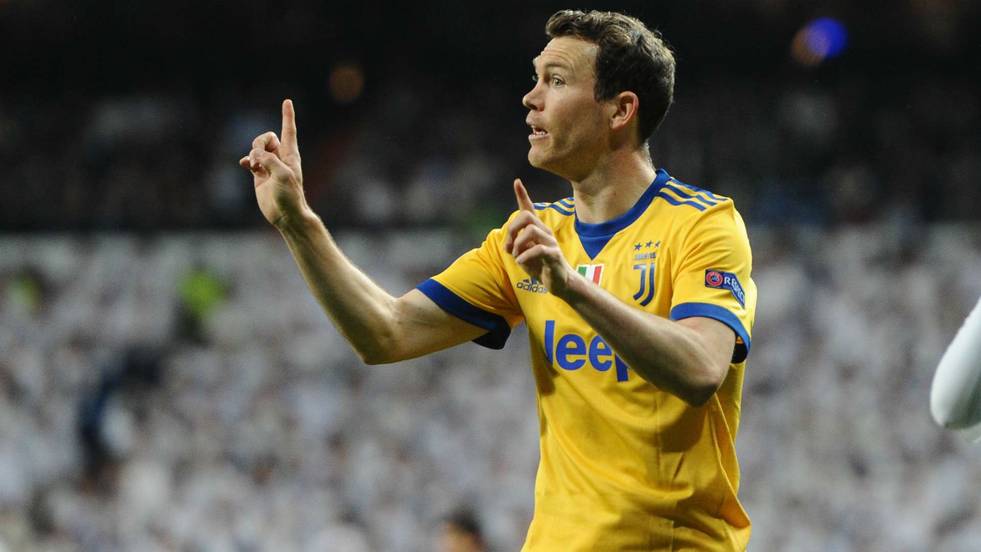 stephan lichtsteiner - cropped