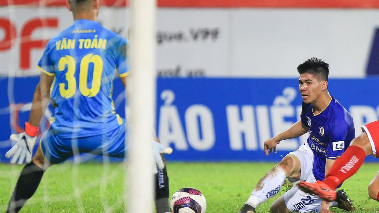 Ngan Van Dai Ha Noi Hai Phong V.League 2021