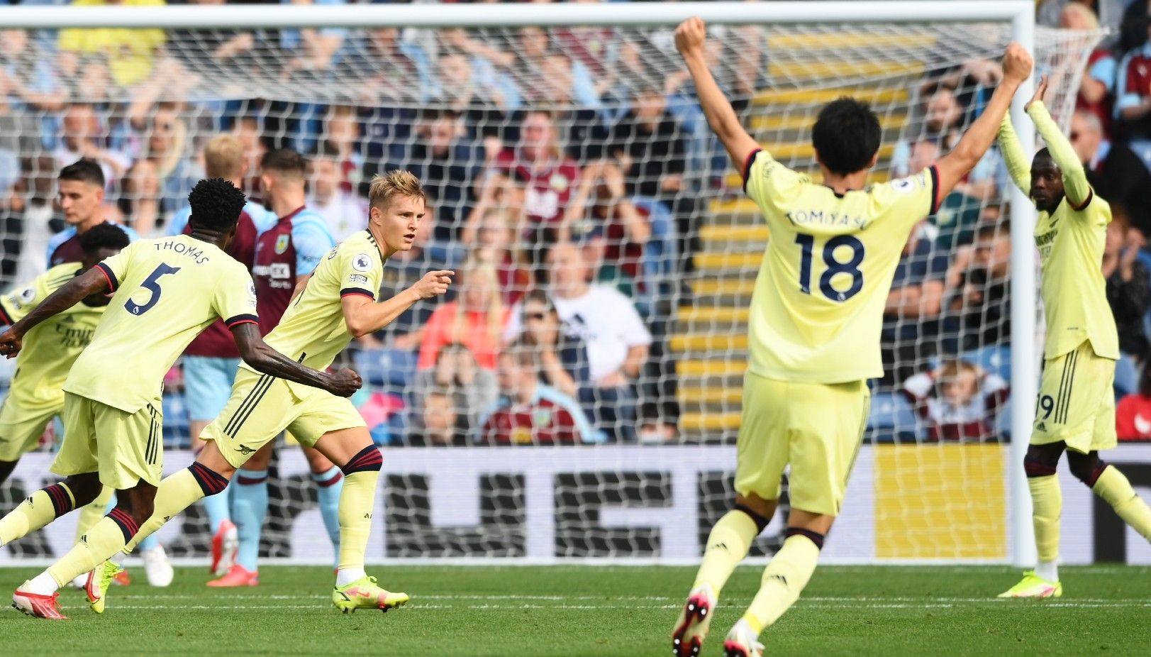 arsenal-tomiyasu-odegaard