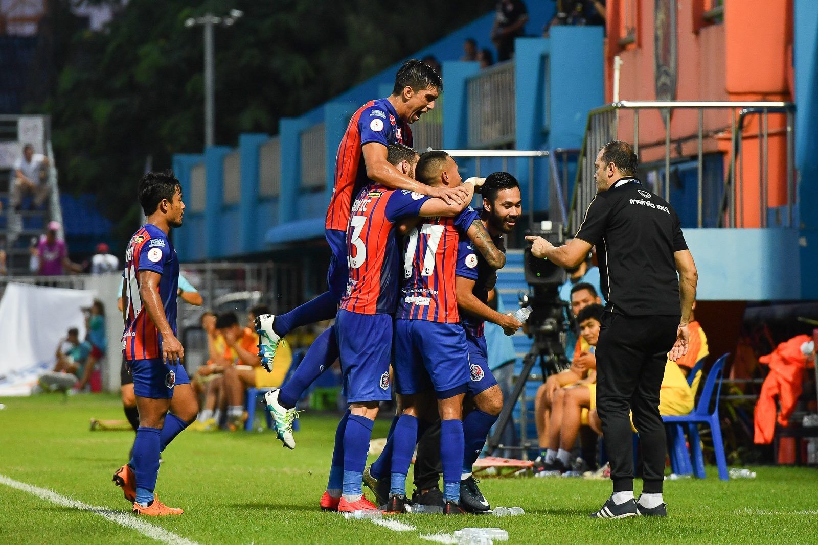 การท่าเรือ 2018