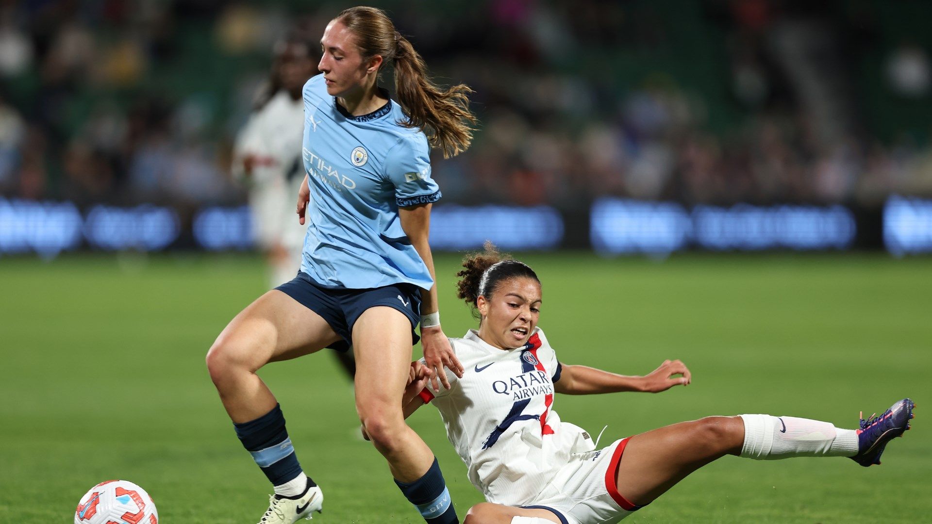 Naomi Layzell Man City 2024-25