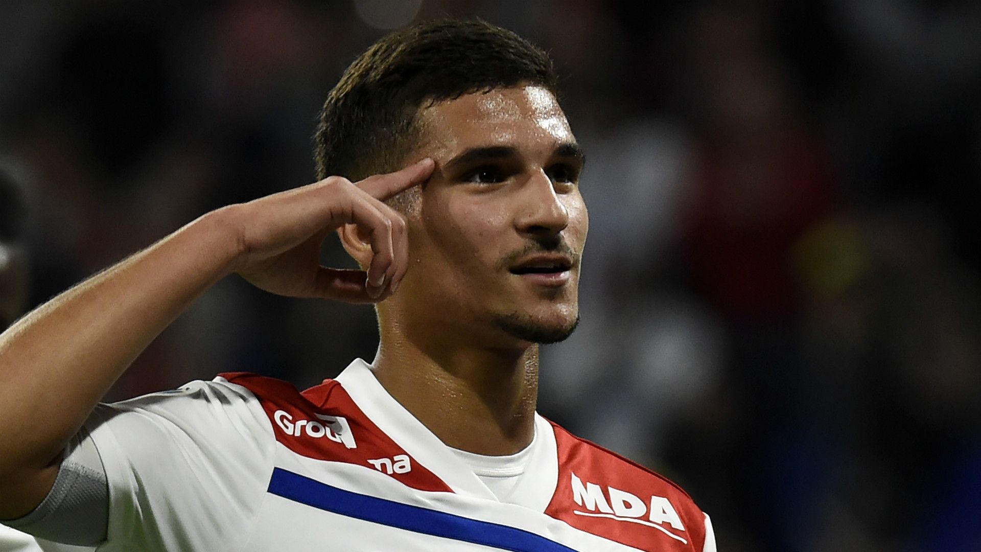 Houssem Aouar Lyon 2018-19