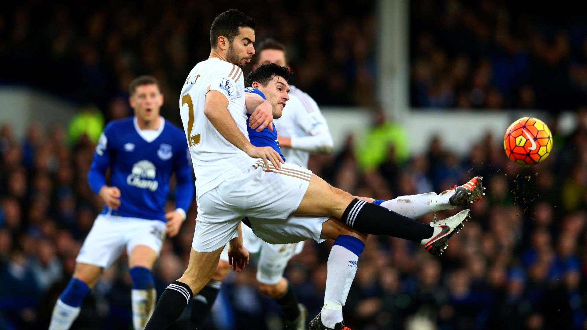 Jordi Amat vs Gareth Barry