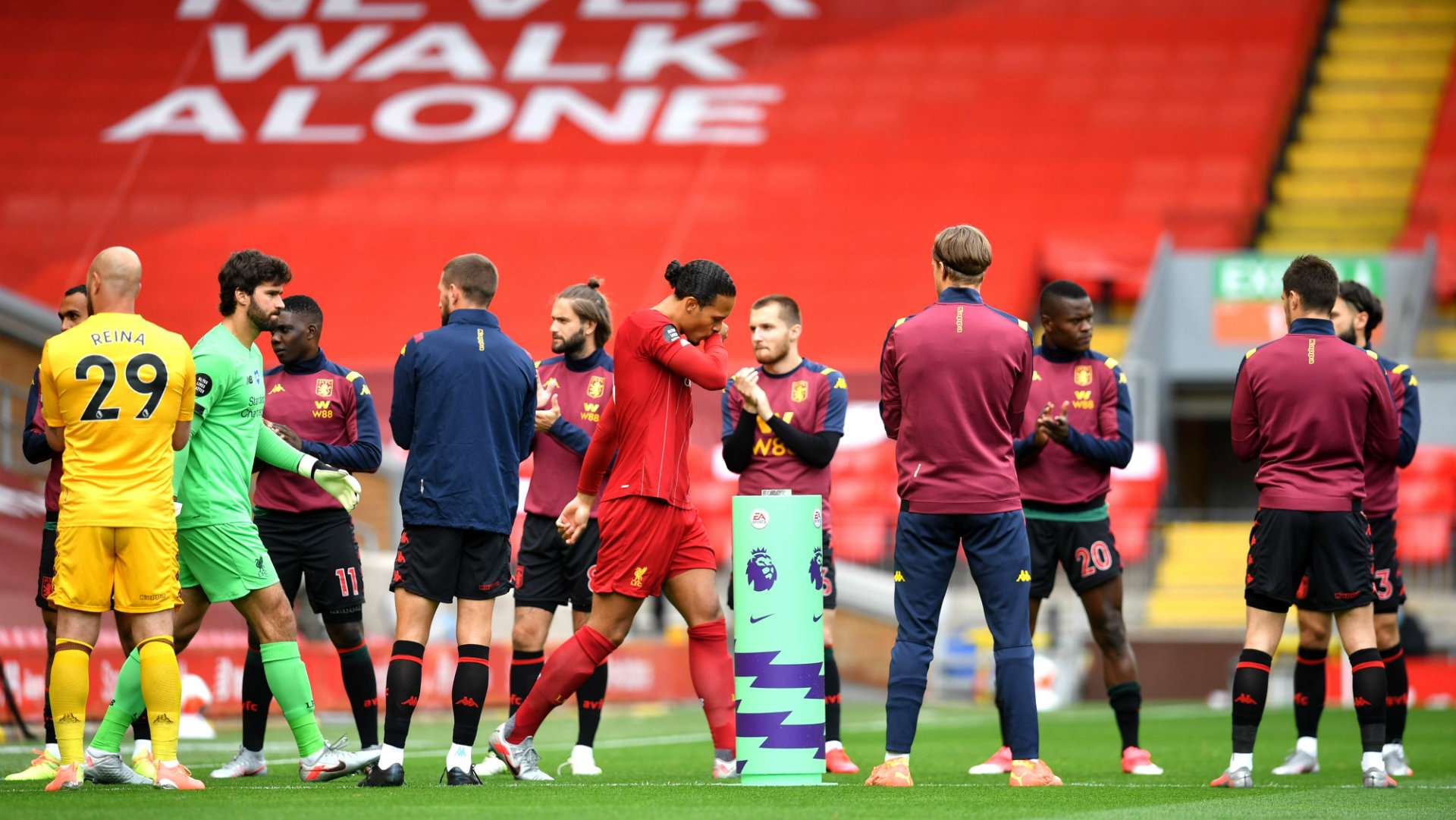 Liverpool vs Aston Villa guard of honour Premier League 2019-20