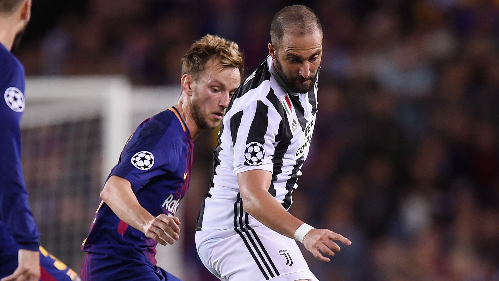 Higuain Barcelona Juventus Champions League