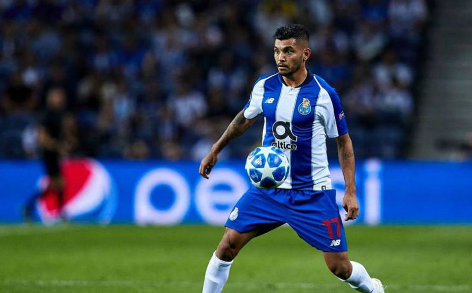 Tecatito Corona Porto 2020