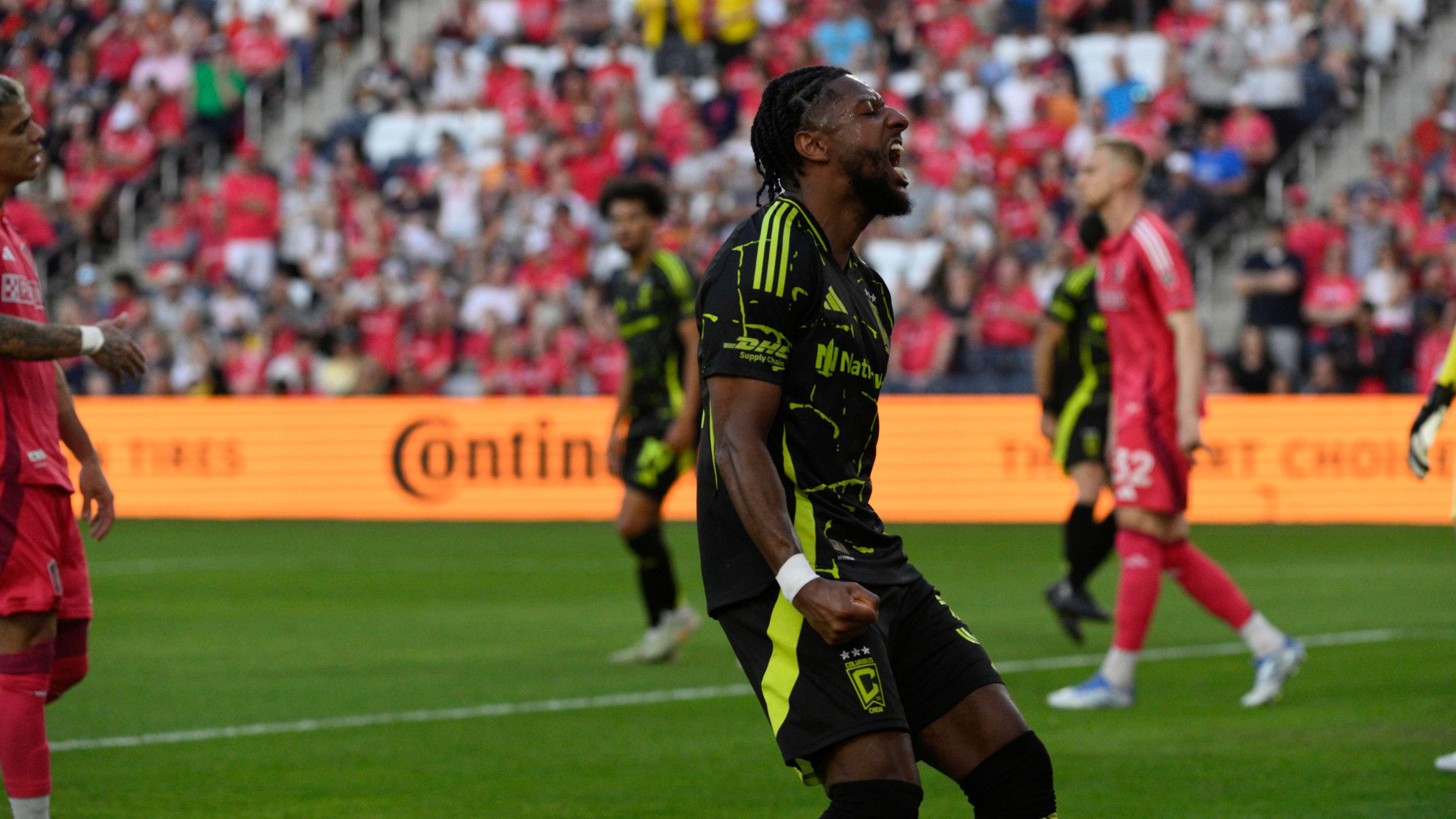 Steven Moreira, Columbus Crew