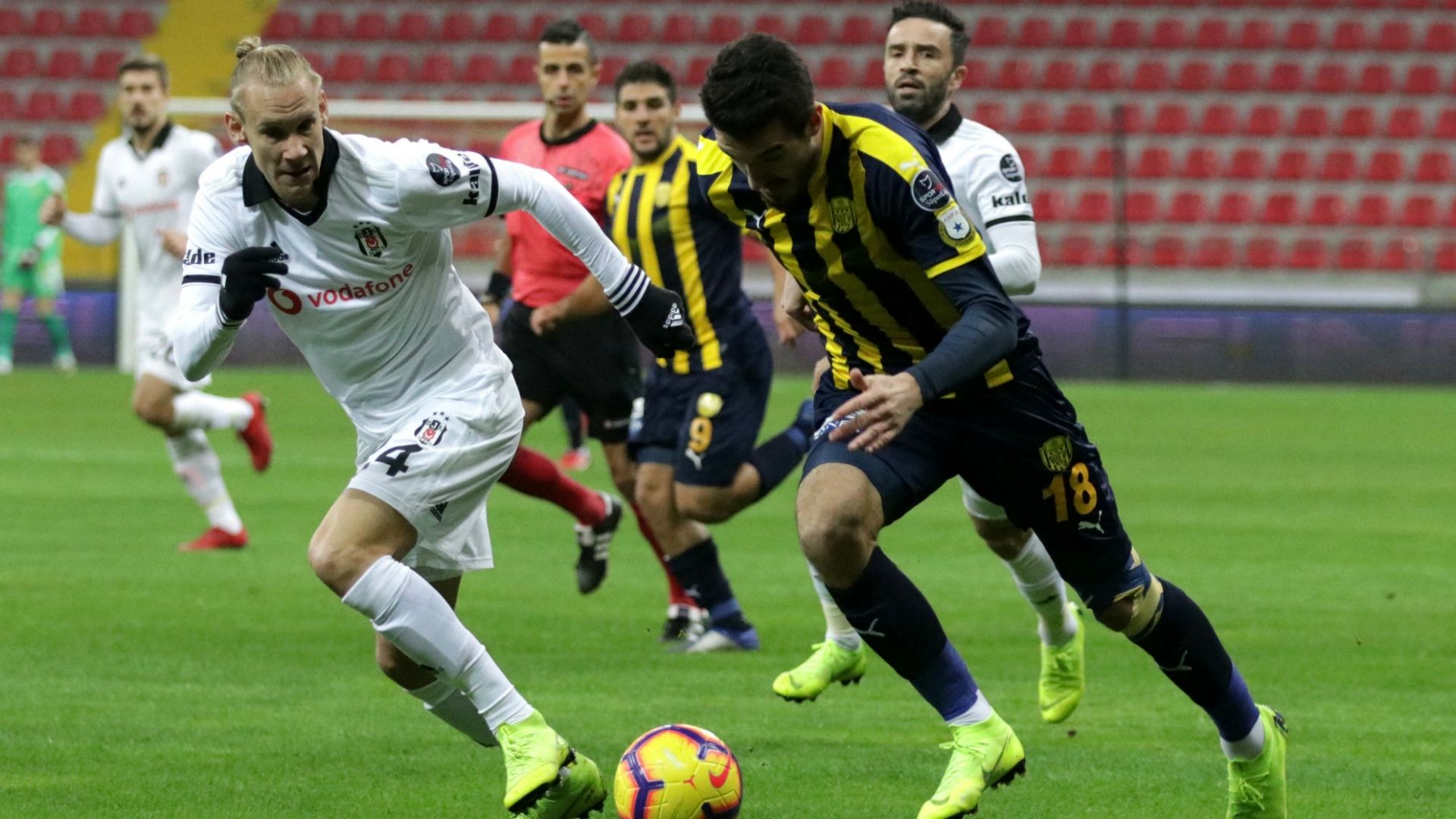 Ankaragucu Besiktas Domagoj Vida Kubilay 241118