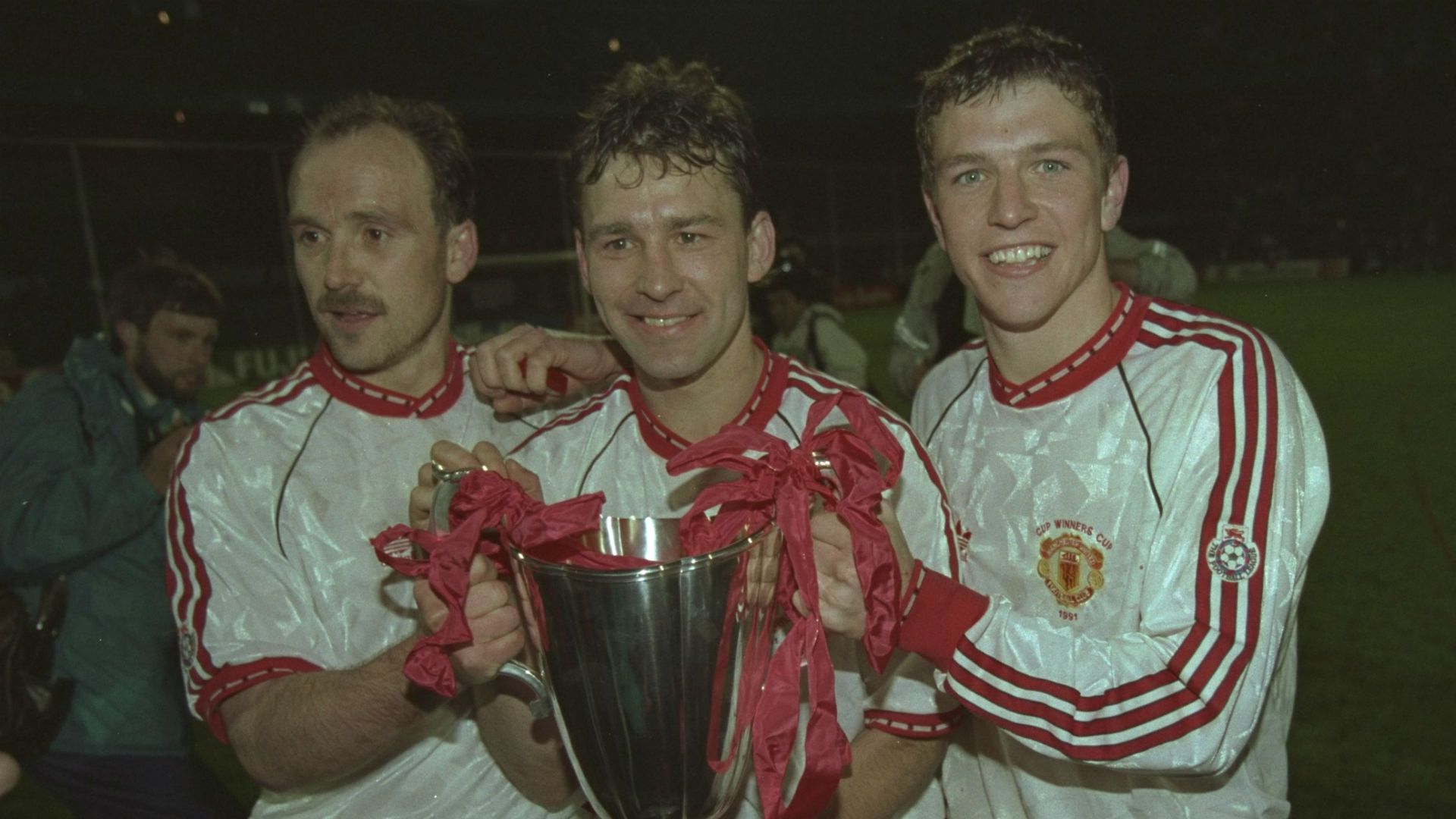 Mike Phelan Bryan Robson Lee Sharpe Manchester United