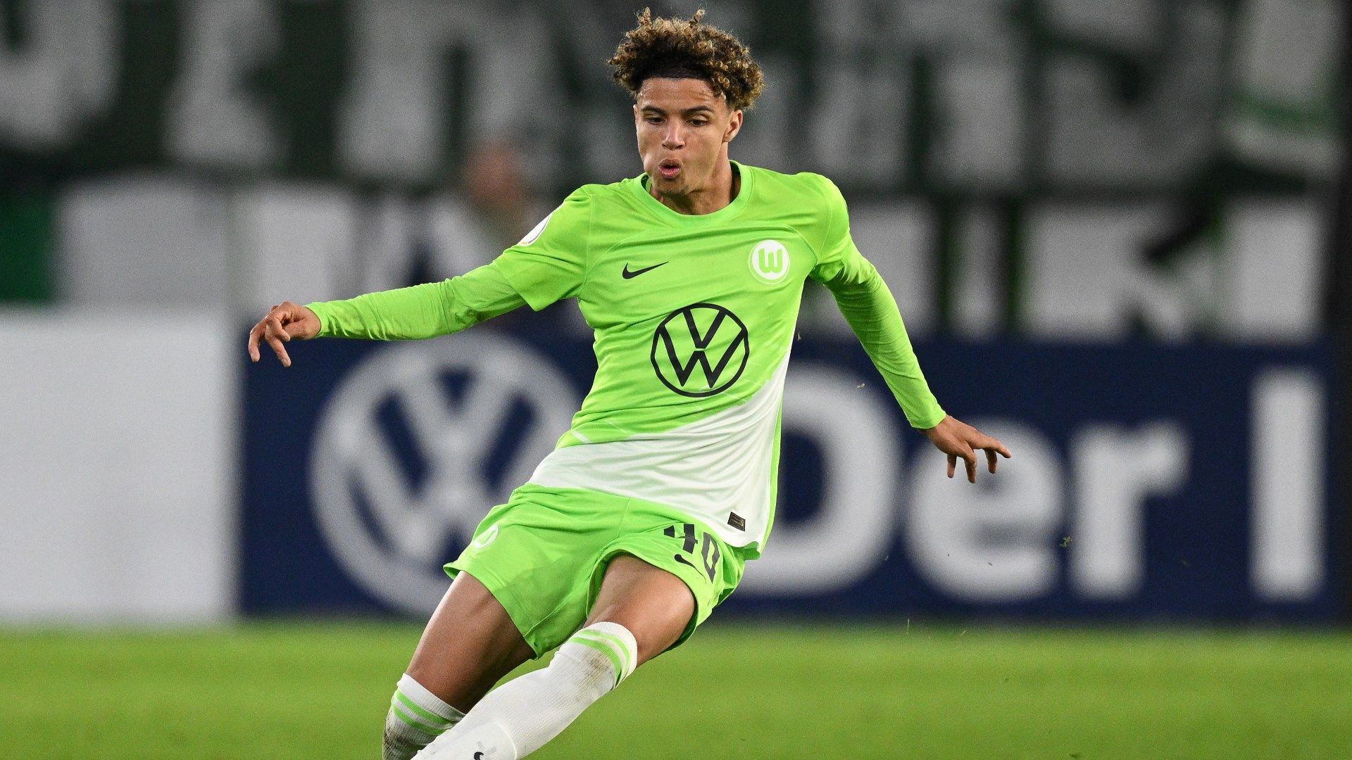 Kevin Paredes Wolfsburg 2023-24