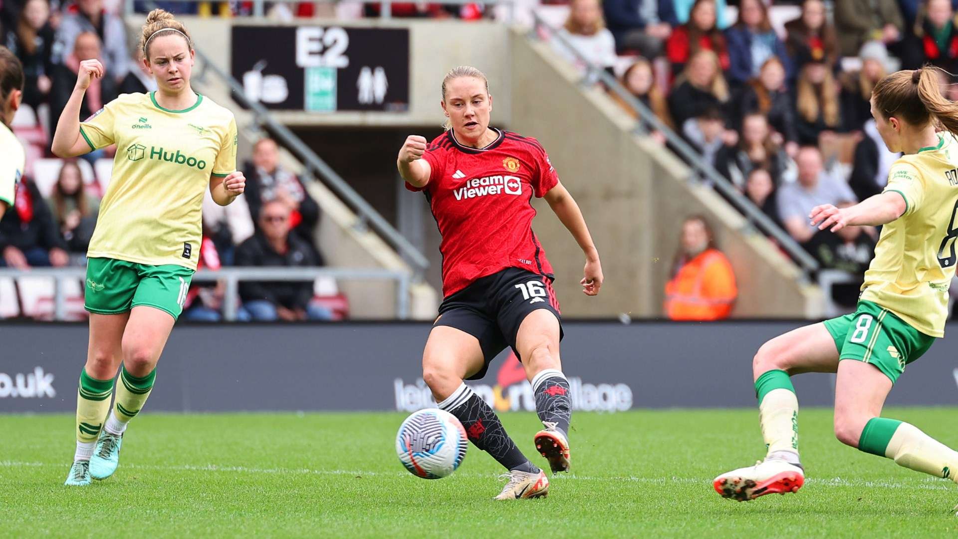 Lisa Naalsund Manchester United 2023-24