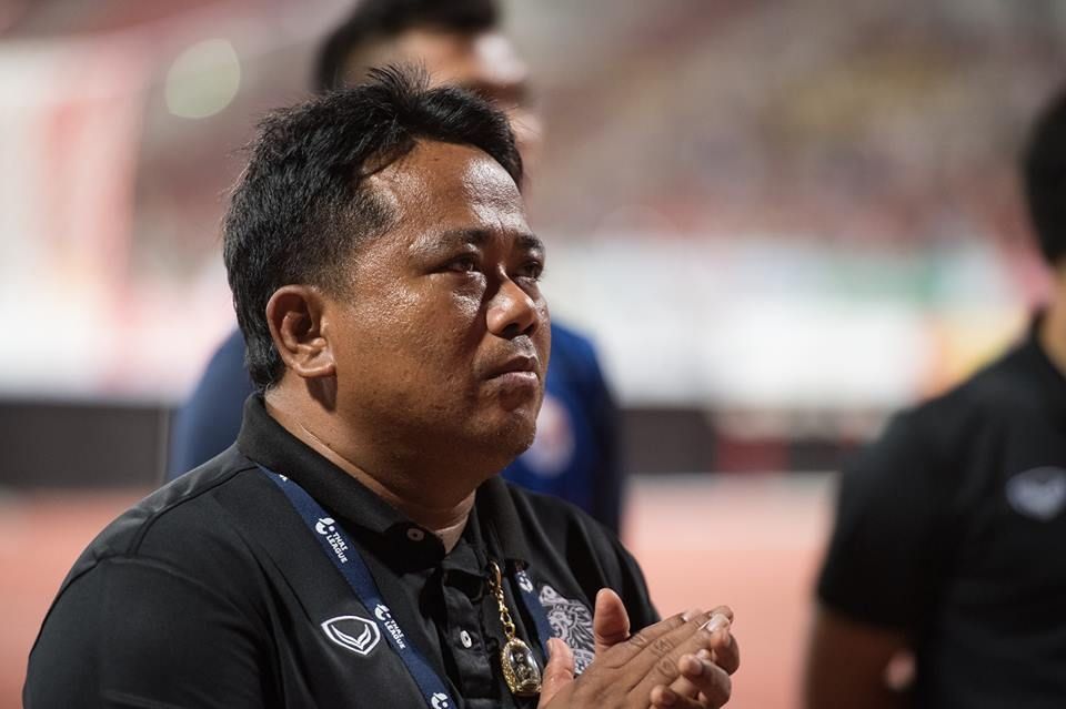 จเด็จ มีลาภ