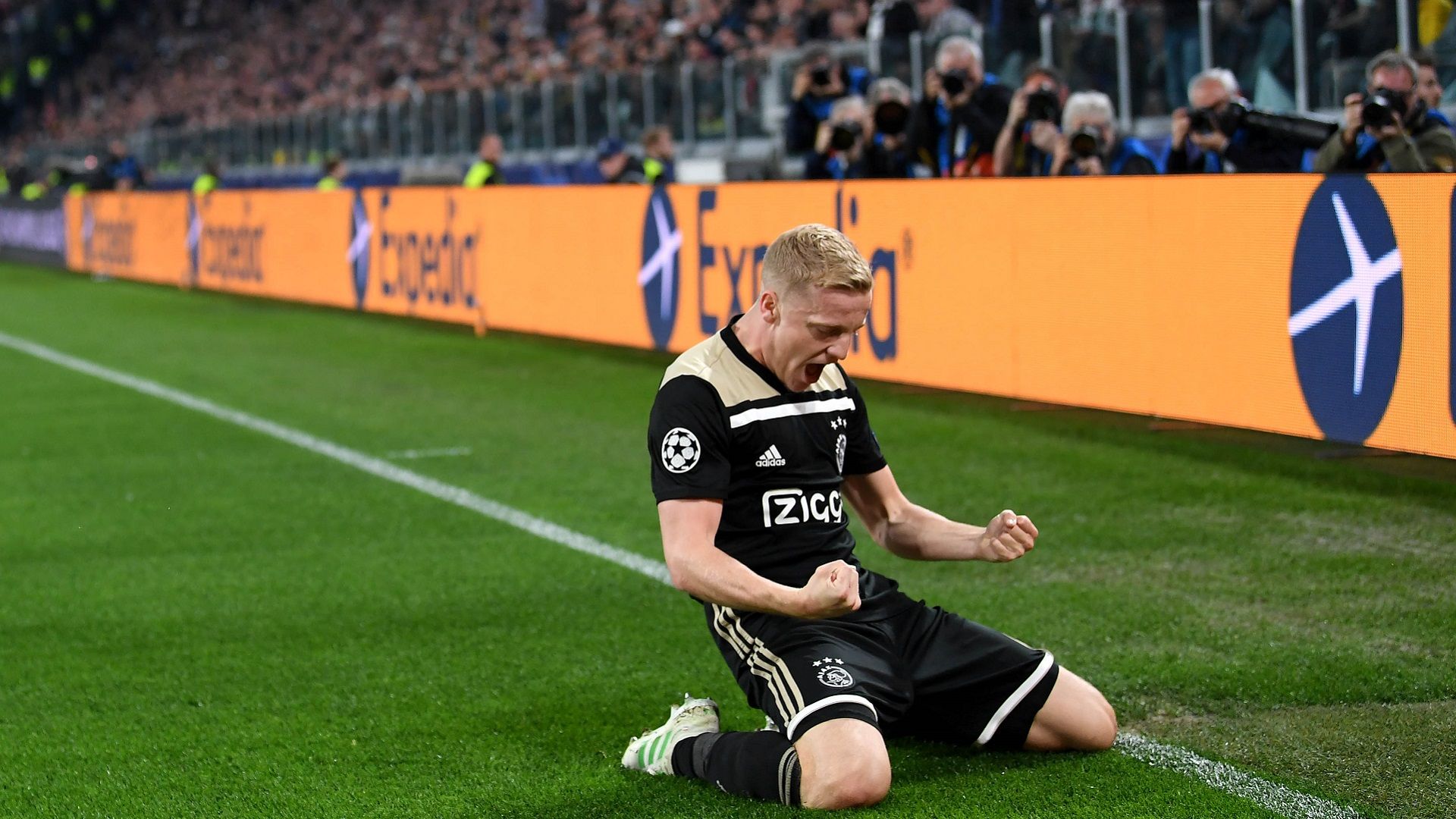 2019-04-17 Van de Beek Ajax