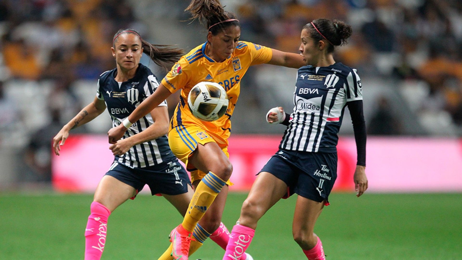 María Sánchez Yamile Franco Rayadas Tigres Femenil Apertura 2021