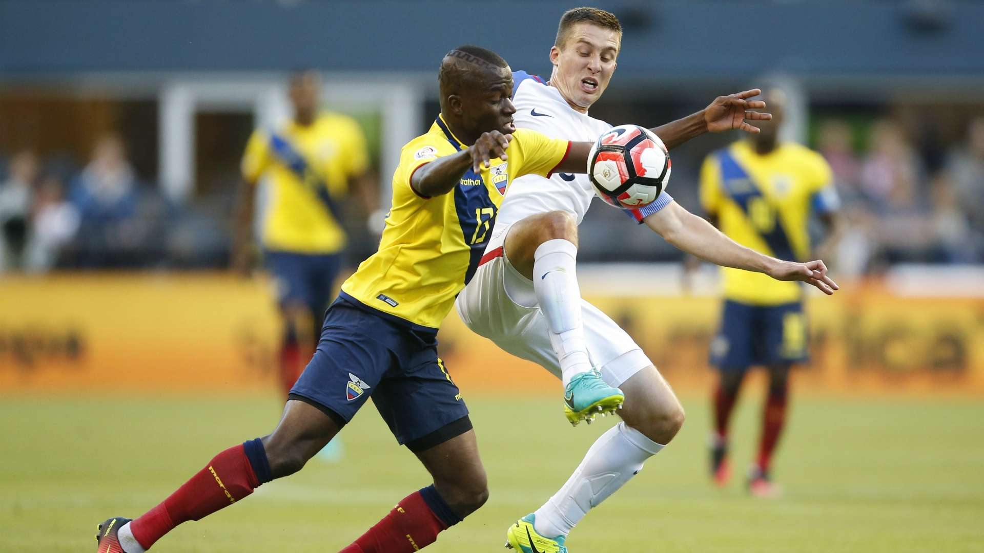 Matt Besler Enner Valencia USA Ecuador Copa America 06162016