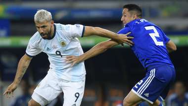 Sergio Aguero Ivan Piris Argentina Paraguay Copa American 2019