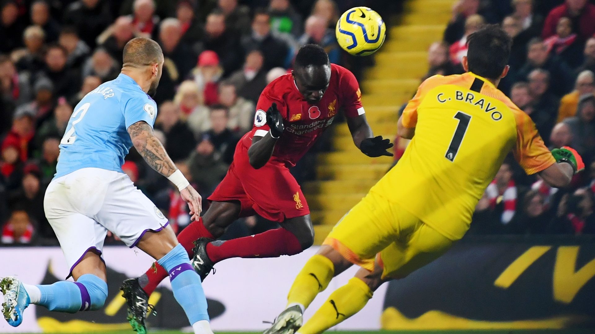 Sadio Mane scores vs Man City