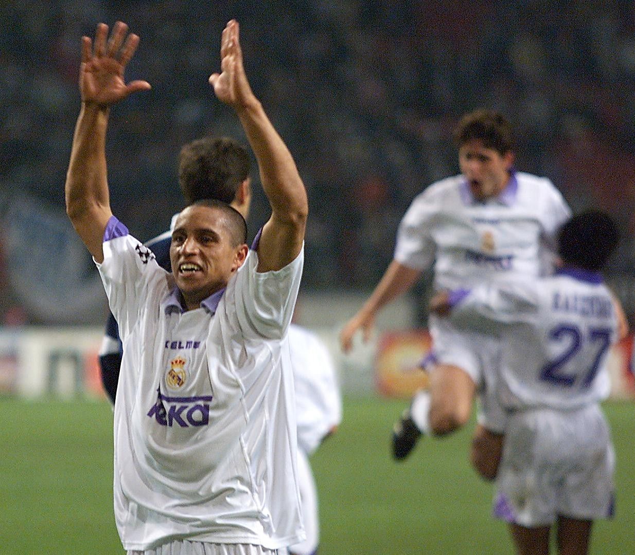 ROBERTO CARLOS REAL MADRID CL