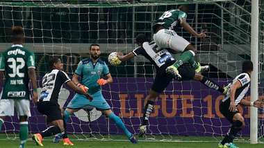 Mina Vanderlei Luiz Felipe Palmeiras Santos Brasileirão 12072016