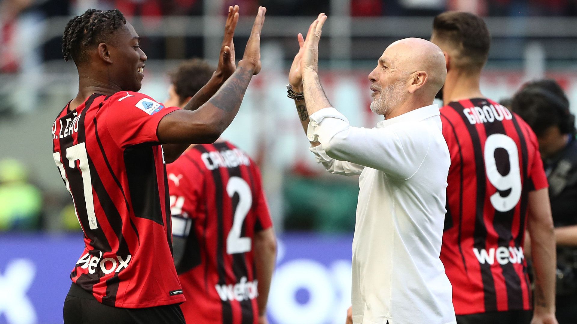 Rafael Leao Stefano Pioli Milan