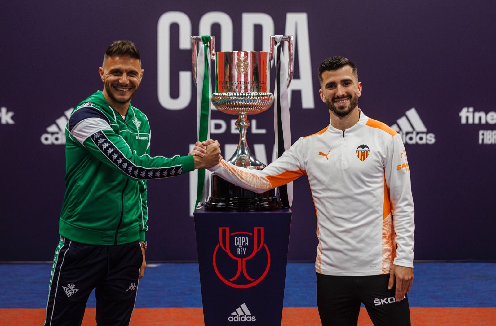Gayá Joaquin Valencia Betis Final Copa del Rey 2022
