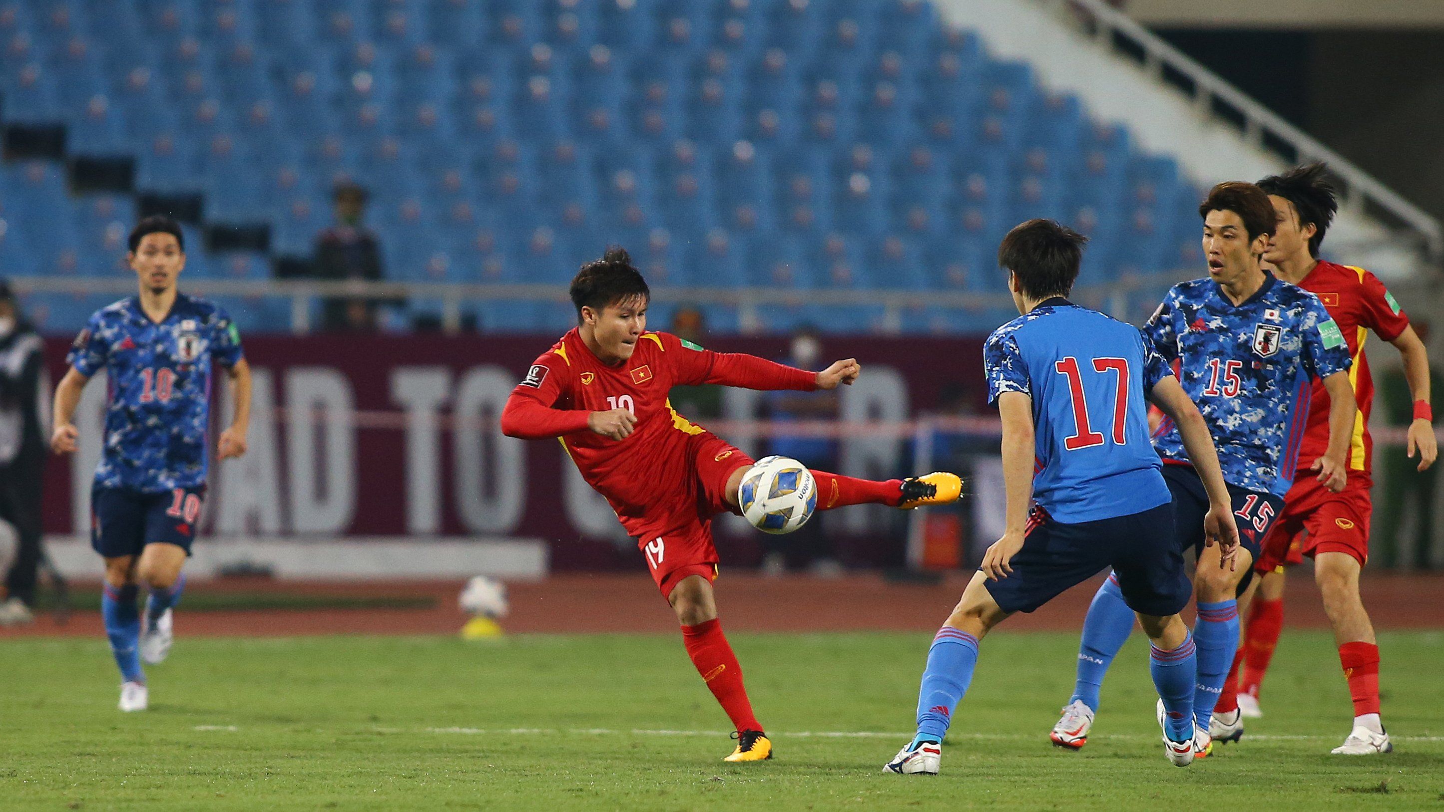 Nguyen Quang Hai Vietnam Japan 2022 WCQ 