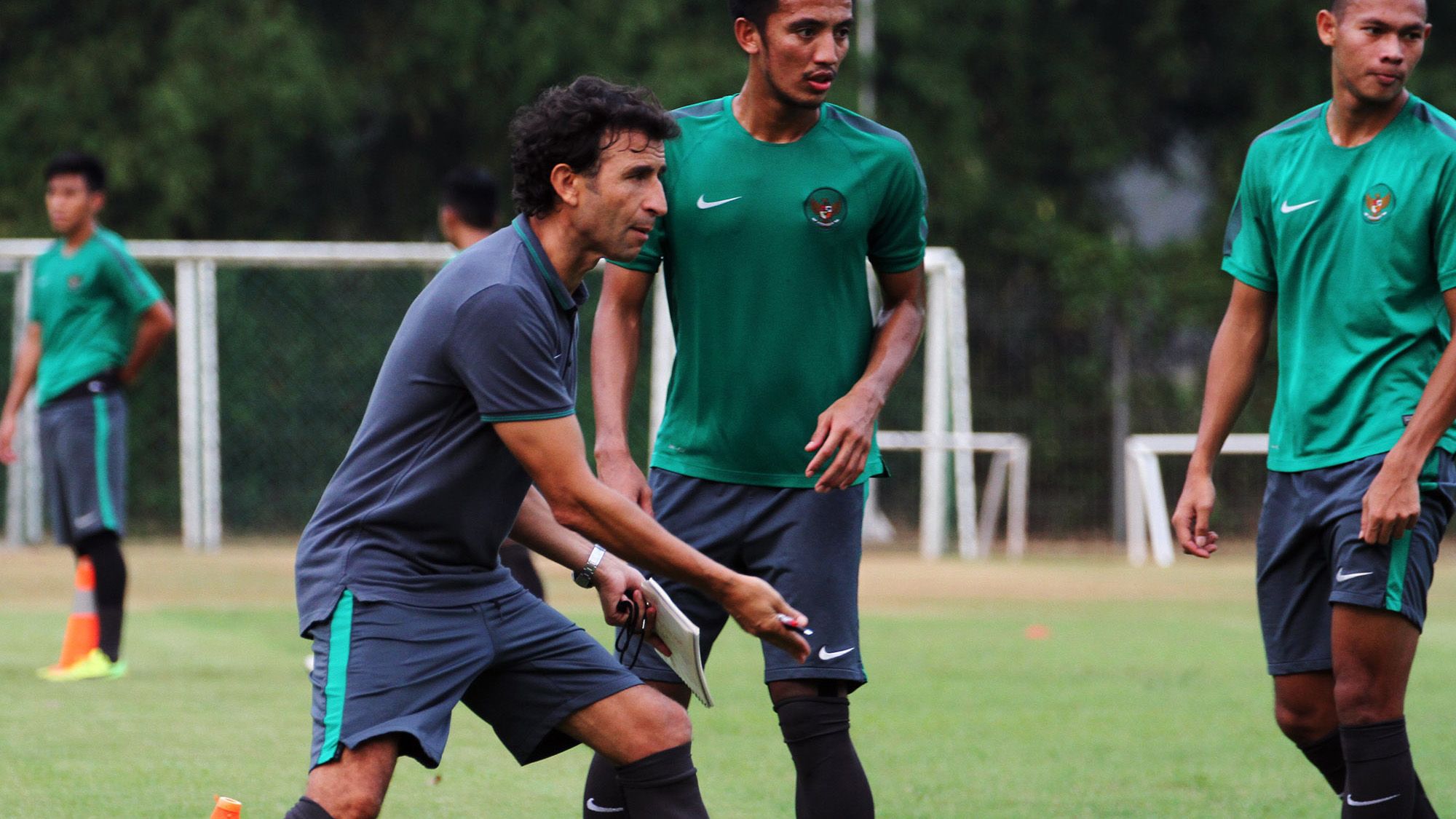 Luis Milla - Latihan Timnas Indonesia