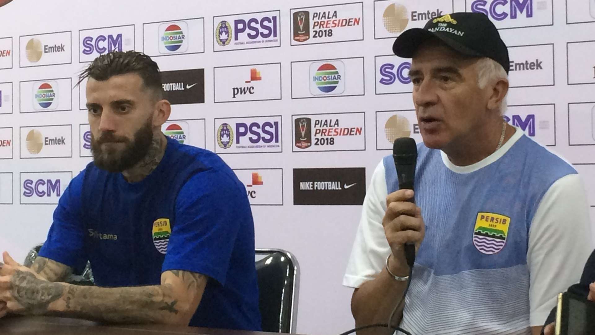 Bojan Malisic & Mario Gomez - Persib Bandung